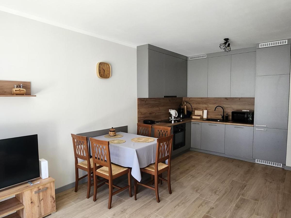 Dwa Jelonki, Ul Sciegiennego, Centrum, Garaz, Ogrodek Kielce Esterno foto
